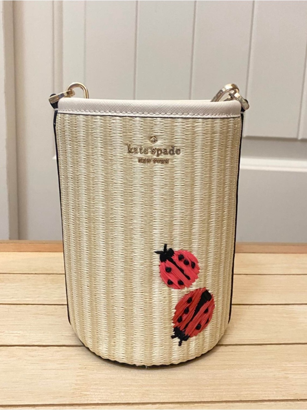 Kate Spade Cream Straw Crossbody w leather strap Pink Red Ladybug Detail NWOT - Picture 7 of 8